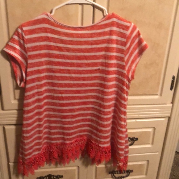 Striped top - Picture 2 of 3